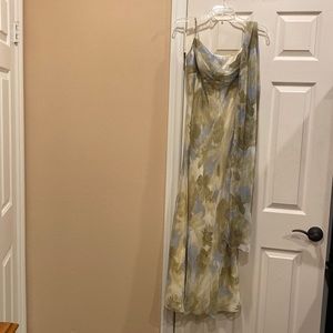 Hampton Niles floral print spaghetti strap lined dress with matching scarf